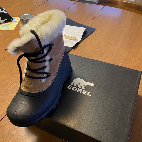 Sorel winter boots - Picture 1 of 1